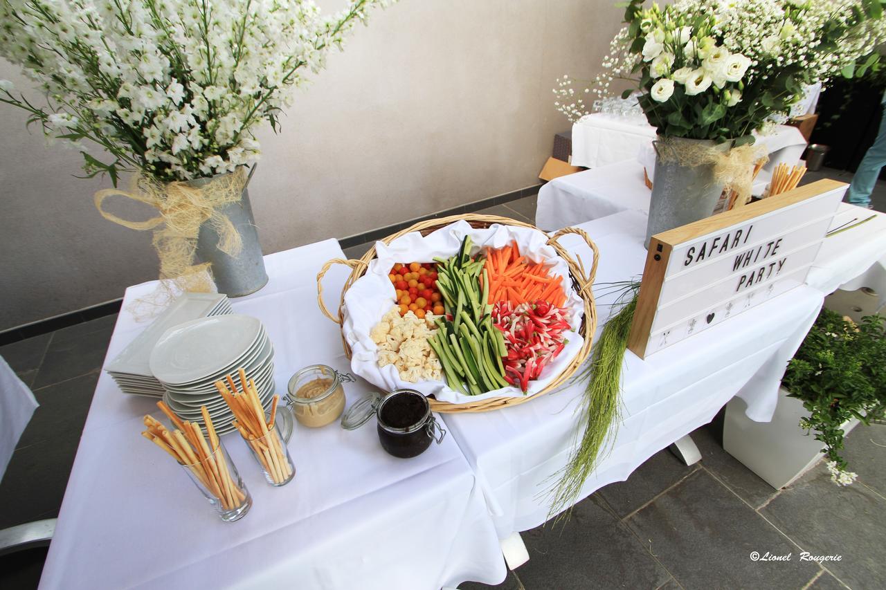 Le Safari Hotel Restaurant Carpentras Kültér fotó