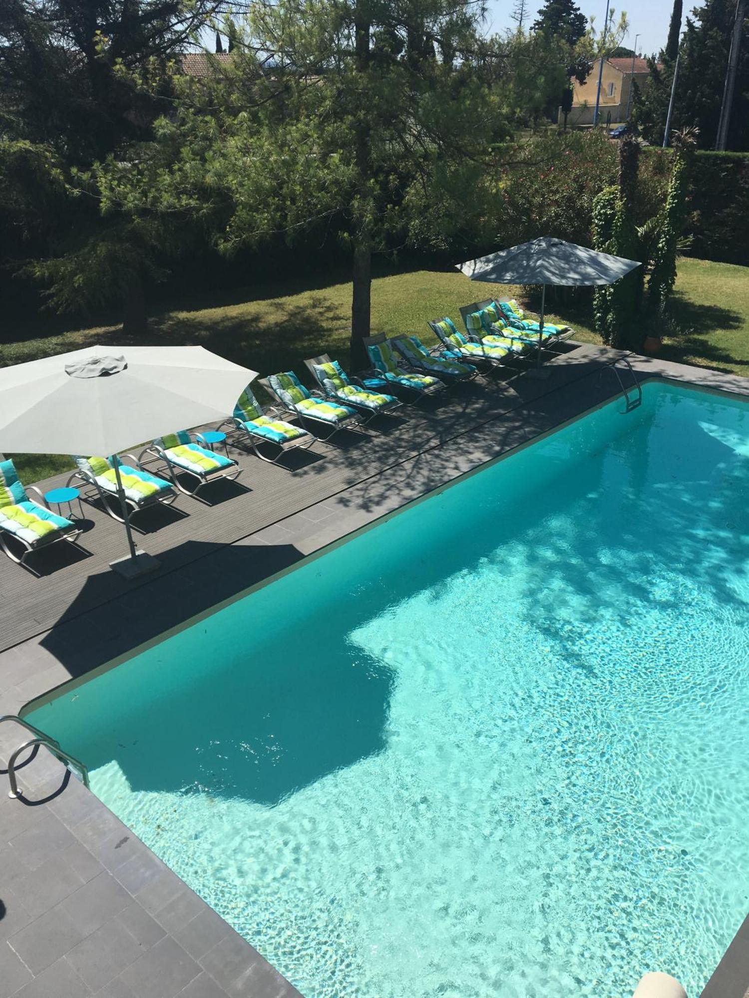 Le Safari Hotel Restaurant Carpentras Kültér fotó